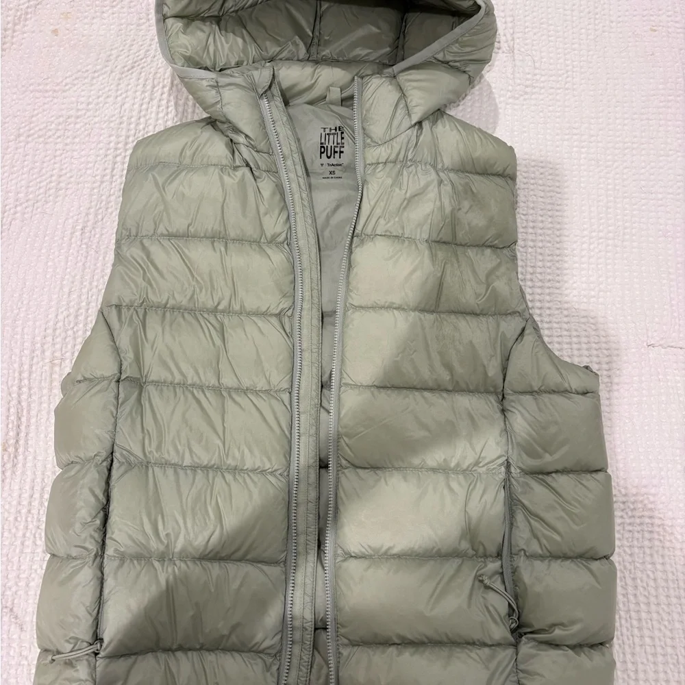 Aritzia Little Puff Light Sage Quilted Puffer Vest with Hood